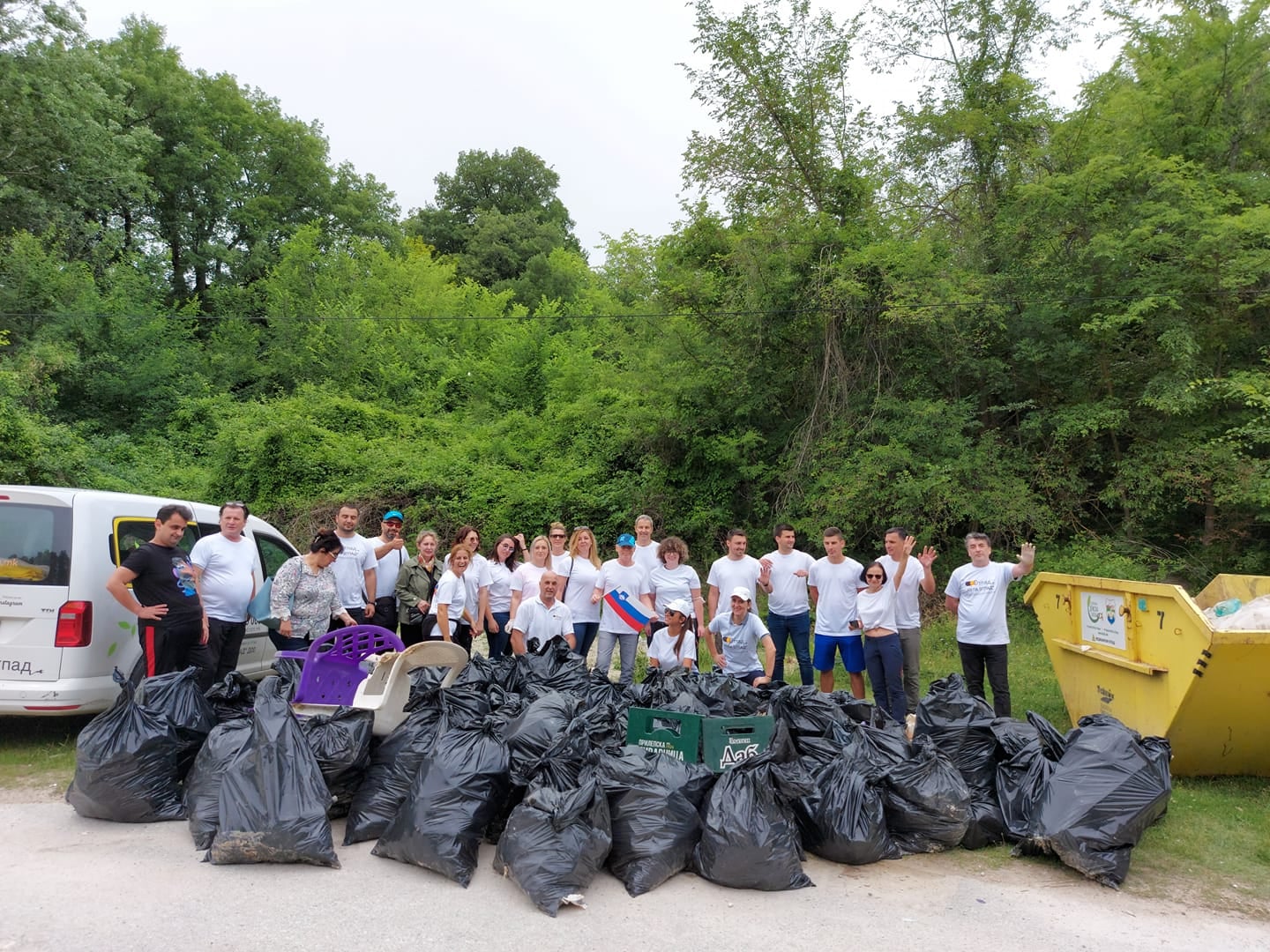 Slovenian Embassy and the EU Delegation organized an eco-action