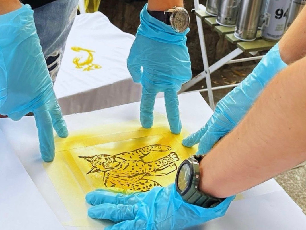 Од стара маица до нова приказна: Wear Your Art ги спои креативноста и одржливоста